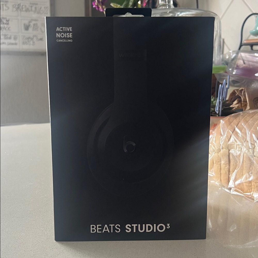 Beats Studio 3 Wireless Headphones - Box Only
